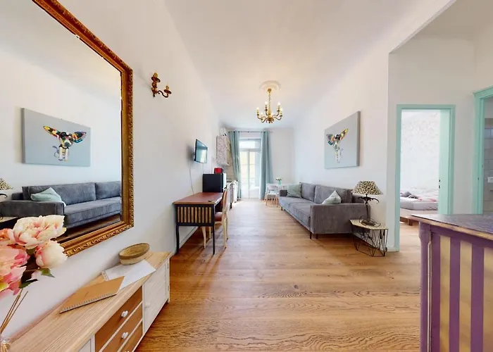 Les Fleurs Astoria 멍똥