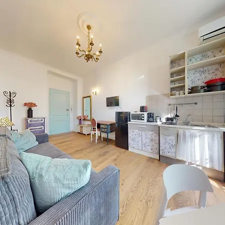 Διαμέρισμα Les Fleurs Astoria *