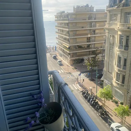 Les Fleurs Astoria * Mentona